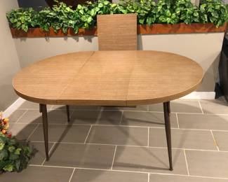 MCM Table with 2 Leaves