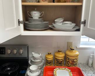 Vintage kitchen items