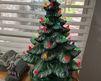 Vintage Atlantic Mold Christmas tree 