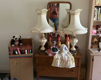 Wrapping paper
Lamps