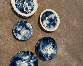 Meissen plates, there are four different patterns, but multiple of each pattern.