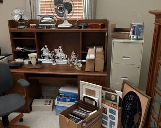 Second desk and chair 