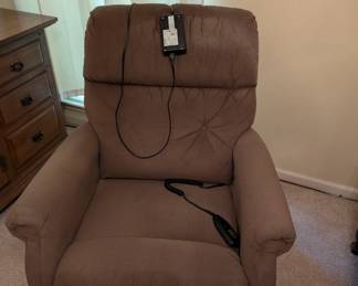 Lift chair 
