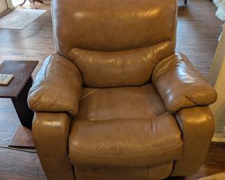 Leather chair 