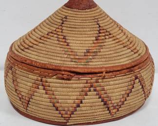 Vintage hand women native lidded basket
