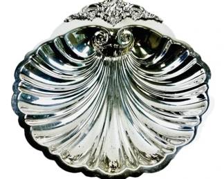 Baroque By Wallace Silver Plate Shell Serving Piece