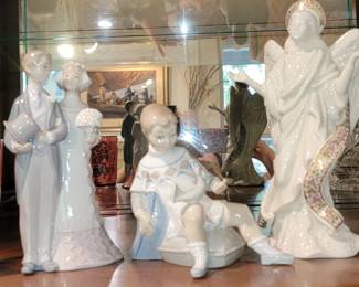 Oriental urn, Lladro wedding couple and boy