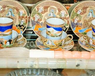 Satsuma Porcelain: Moriage, Nippon, Japanese Kutani Moriage Brown Dragonware