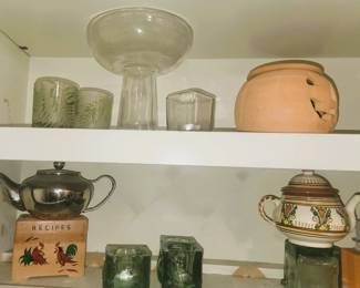 Kitchen decor - teapots
