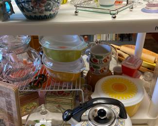 Vintage Pyrex and enamelware 