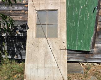 Pair of barn find farmhouse doors
