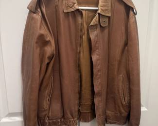 Vintage Leather Lafari Jacket Made In Rome, Italy. Brown, size 48.
USA Shipping Only.

