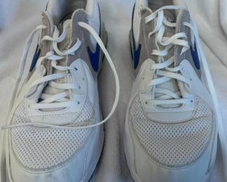 Nike Air Men's Shoes Size 11 US.
USA Shipping Only.