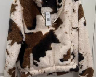 Junior Pullover Jacket By Honey & Sparkle Size XL - NEW With Tags!
USA Shipping Only.