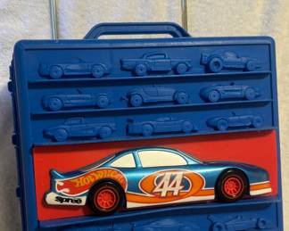 Hot Wheels Rolling Blue Plastic Carrying Case - Holds 100 cars!
USA Shipping Only.
