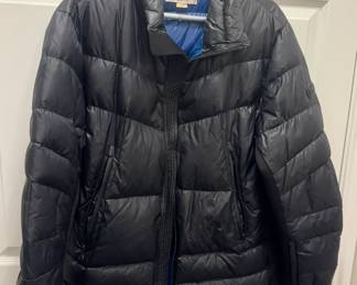 Michael Kors Men's Black Jacket. Size XL. See photo for marked items.
USA Shipping Only.