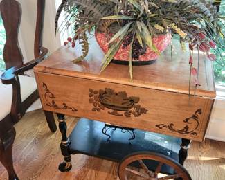 Tea cart