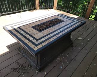 Outdoor fire table