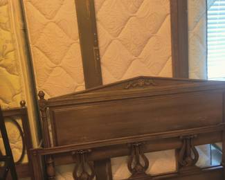 PRESALE -STUNNING MCM/VINTAGE SOLID AMERICAN WALNUT $500 COMPLETE SET AS PRESALE - OR INDIVIDUALLY PRICED AS FOLLOWS-MCM/VINTAGE SOLID AMERICAN WALNUT DRESSER $200 WITH CUSTOM GLASS TOP PROTECTOR AND MIRROR WITH MATCHING CHEST OF DRAWERS $150, MATCHING QUEEN HEAD/FOOT BOARD AND SIDE RAILS $150