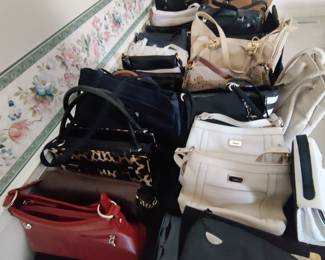 QUALITY NAME BRAND LIKE NEW PURSES