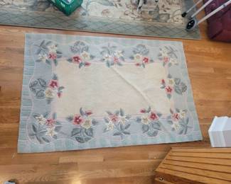 3'3" X 5" AREA RUG
