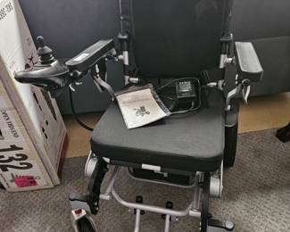 $850 Pre Sale Item - See Sale Description for purchase details. Power Motorized Wheel Chair - Excellent Condition Pic 1 of 3