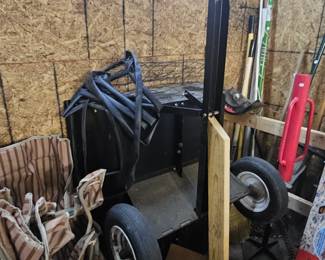 $750 Pre Sale Item - See Sale Description for purchase details. Craftsman LT1500 Riding Mower with Trailer - This is a pic of the trailer that attaches to the mower. Mower has front left flat tire. Pic 3 of 5