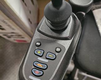 $850 Pre Sale Item - See Sale Description for purchase details. Power Motorized Wheel Chair - Excellent Condition Pic 1 of 3