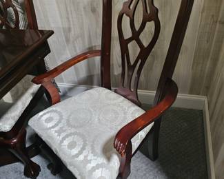 $750 Pre Sale Item - See Sale Description for purchase details. Dining Table, 8 chairs, Chairs upholstered, white fabric. 89"l w/leaf, leaf 18", 42"d x 31"h. Pic 3 of 5