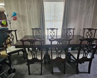 $750 Pre Sale Item - See Sale Description for purchase details. Dining Table, 8 chairs, Chairs upholstered, white fabric. 89"l w/leaf, leaf 18", 42"d x 31"h. Pic 1 of 5