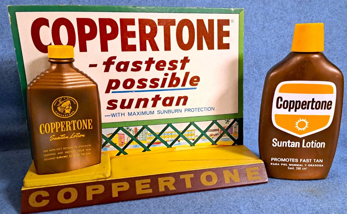 VINTAGE COPPERTONE DISPLAY BOTTLES & STAND LOOK UP RARE FIND