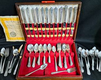 SILVERPLATE ASST FLATWARE LOT