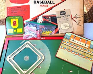 TUDOR TRU ACTION BASEBALL GAME ELECTRIC