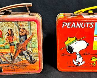 2 LUNCHBOXS