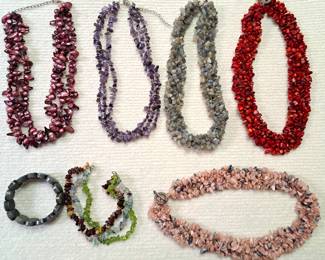 STONE BEADS BEADED NECKLACES
