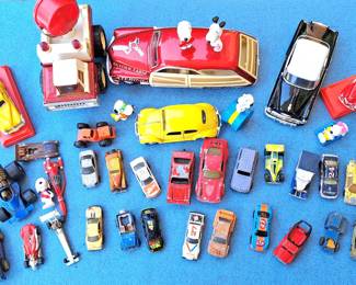 DIECAST CARS TRUCKS LOT