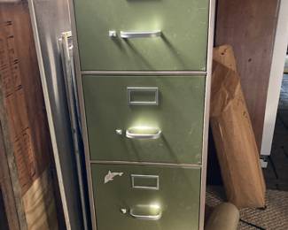 GREAT basement or garage storage!