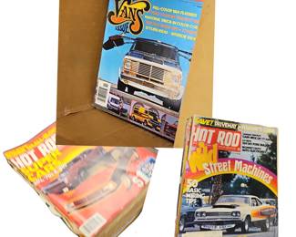 1970s HOT ROD Magazine Boxed LOT