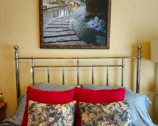 Queen bed with like-new mattress
