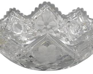 681 - Press Cut Bowl 4 x 12 x 8