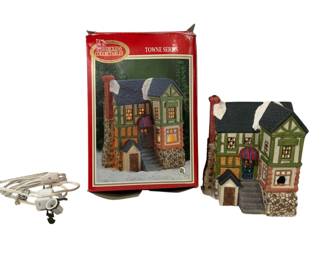 1152 - Dickens Collection Towne Series Home 7 x 6 You are buying a used as-is electric/electronic item. We do not guarantee all components are present, and if it is not expressly stated, it is untested.