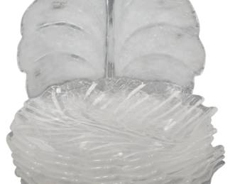 698 - 8 Glass Leaf Bowls 7.5"