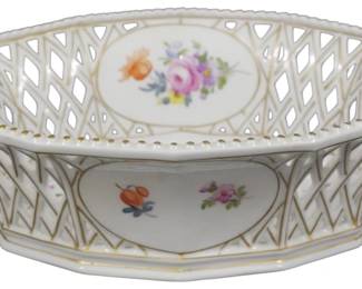 688 - Nymphenburg Reticulated Bowl 3.5 x 10 x 8
