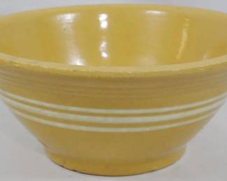 629 - Vintage Pottery Mixing Bowl 4x10"