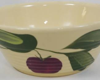 624 - Watt Pottery Apple Bowl 3x8"