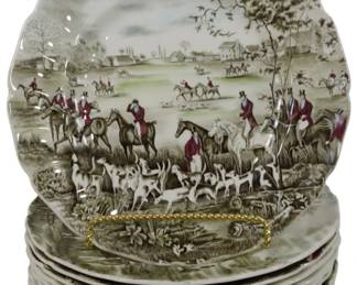 824 - 10 Johnson Bros Tally Ho Dinner Plates 10.5"