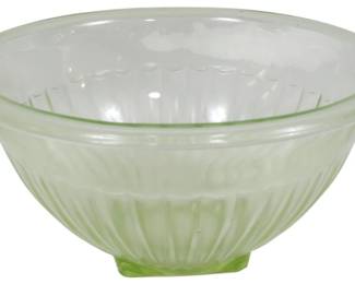 740 - Uranium Green Mixing Bowl 4.5 x 8