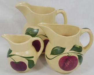 607 - 3 pc Watt Apple Pottery Pitcher Set