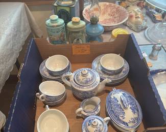 Child’s tea set
