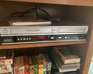 4 Head Hi-Fi Stereo DVD/VHS Player